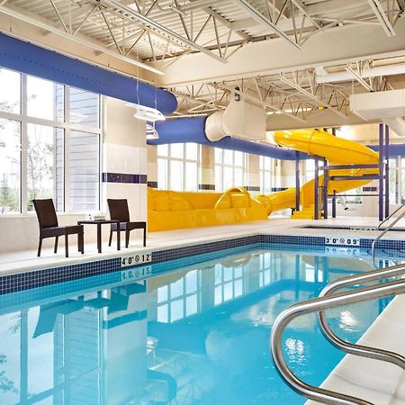 Towneplace Suites By Marriott Fort Mcmurray Exterior foto